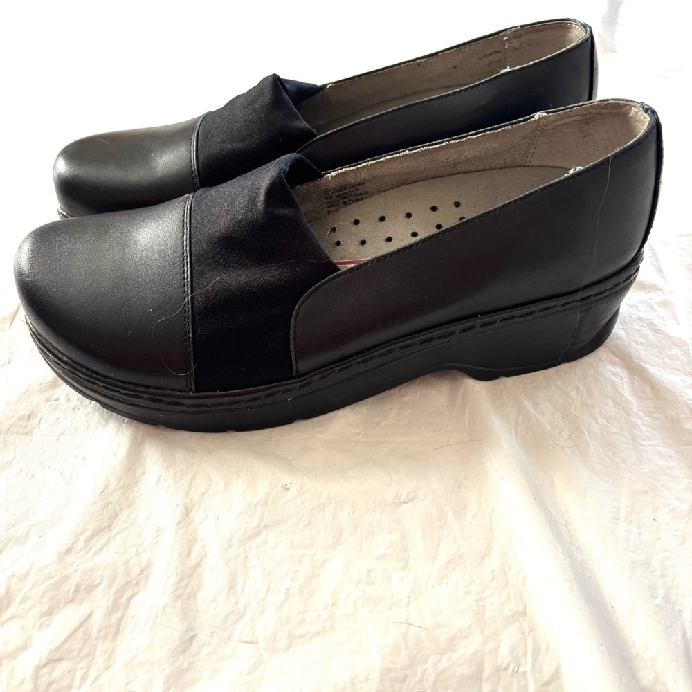 Klogs Mission Nurse Black Slip Resistant Work Clog leather SZ11 M Worn 1X Indoor